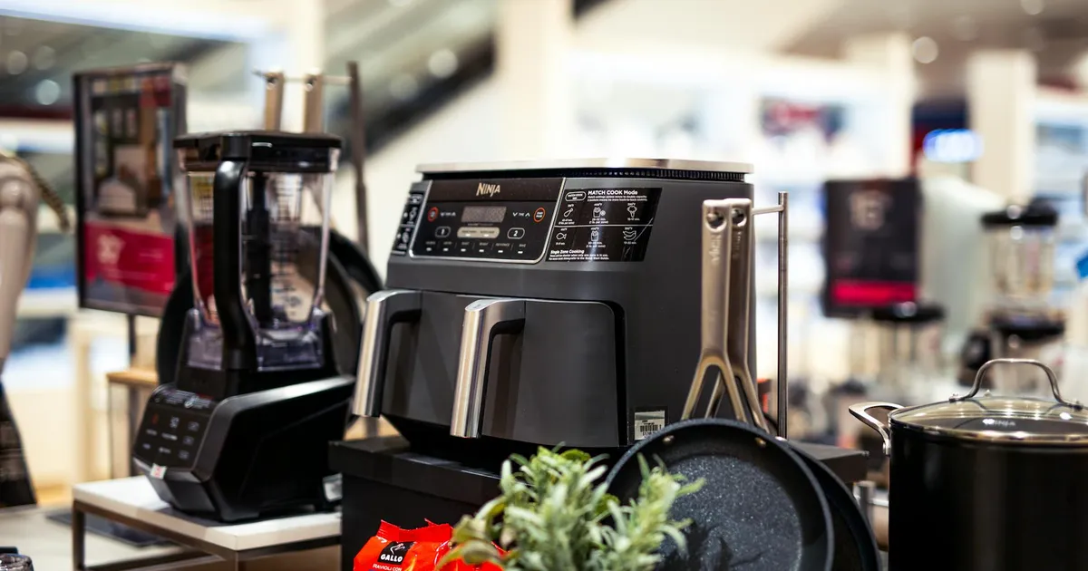 Best Blender vs Food Processor for Versatility in 2026