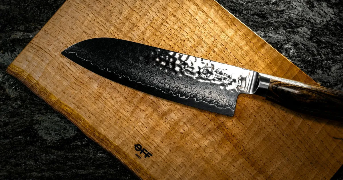 Mastering Your Kitchen Knife Set: 7 Essential Tips and Tricks