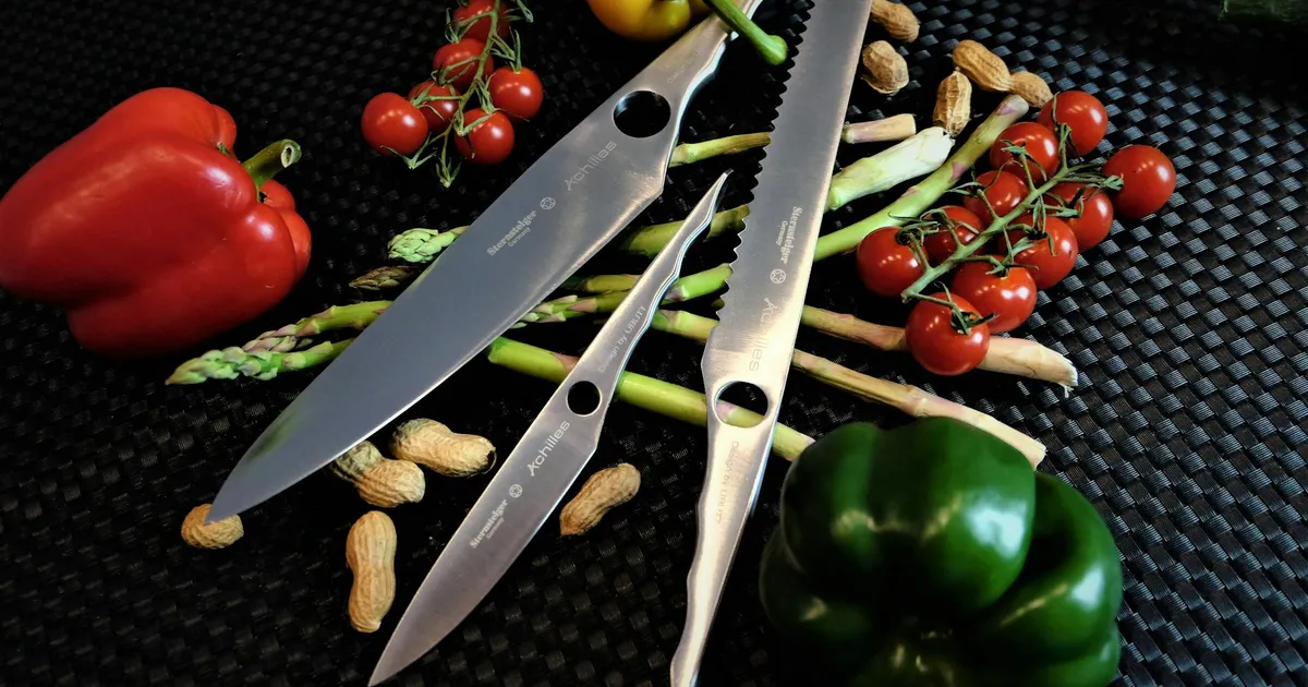 Kitchen Knife Set Buying Guide: Essential Tips for Home Cooks