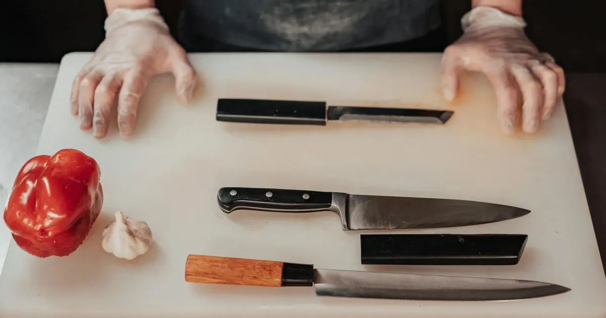 Knife Set vs Chef Knife: Which is Best for Your Kitchen?